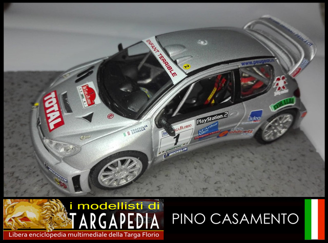 1 Peugeot 206 WRC - Ixo 1.43 (1).jpg